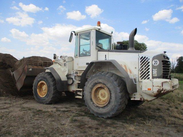 VOLVO L110E front loader