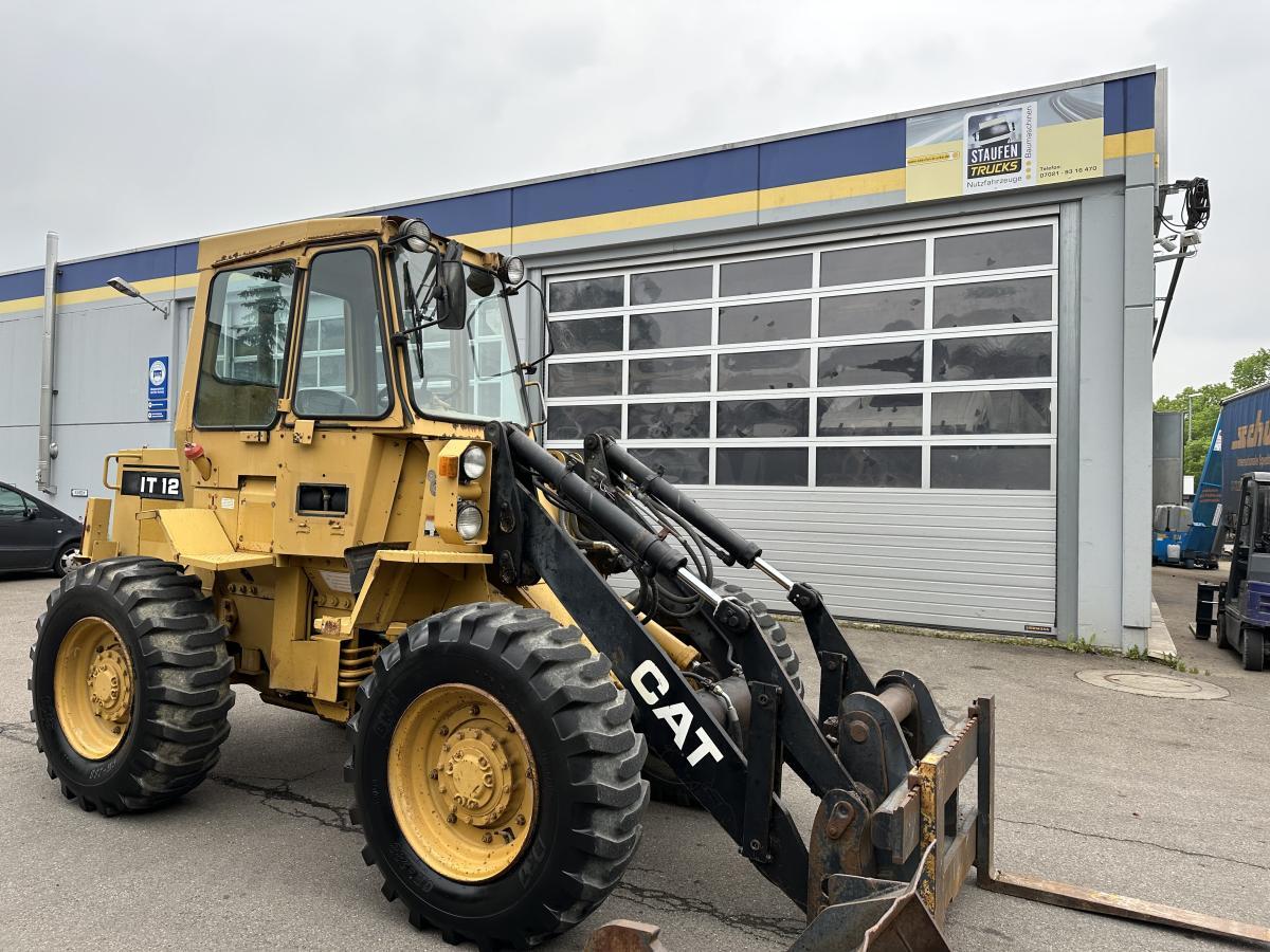 CATERPILLAR IT 12 F front loader