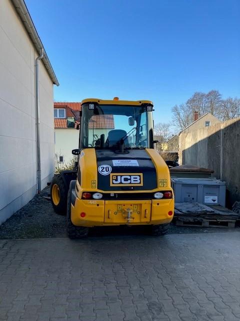 JCB 407 front loader