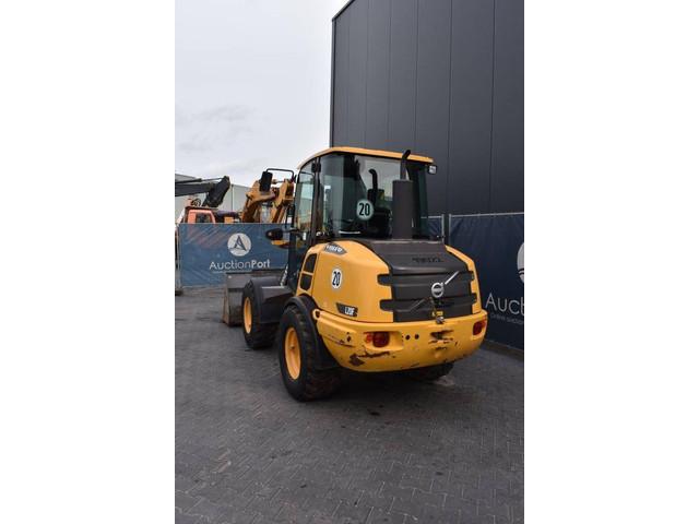 VOLVO L20F front loader