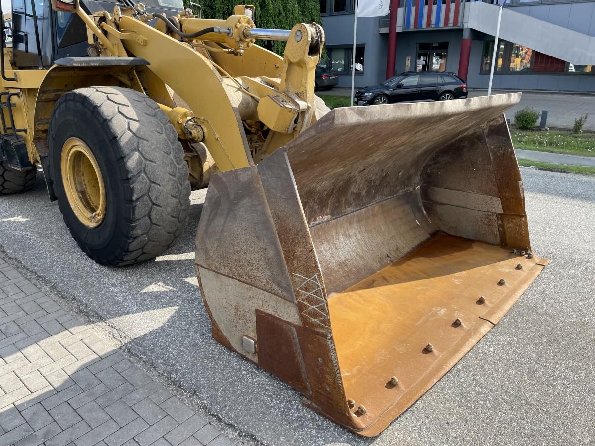 CATERPILLAR 962H front loader