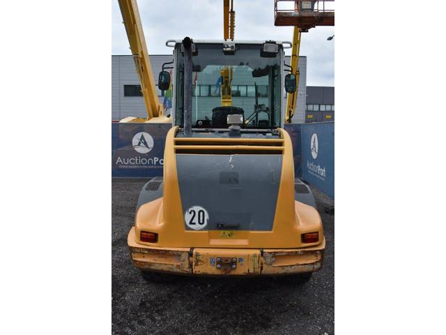 LIEBHERR L 507 Stereo front loader