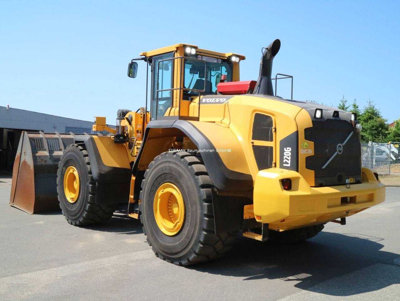 VOLVO L220G front loader