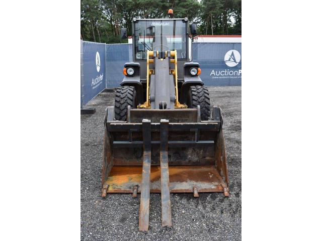 AHLMANN AX 850 front loader