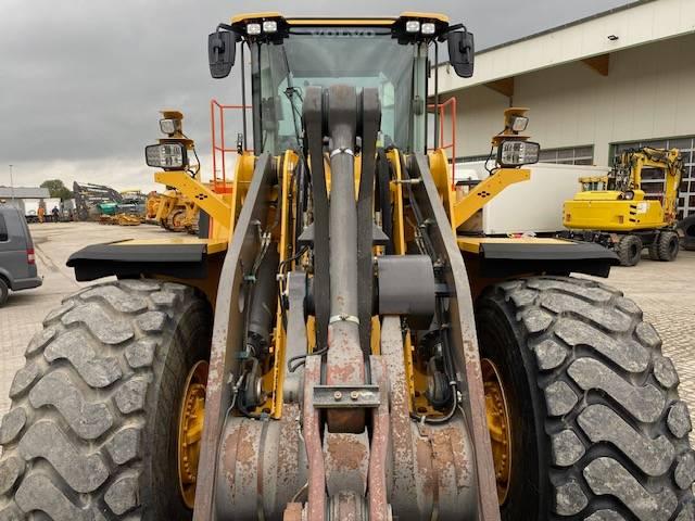 VOLVO L180H front loader