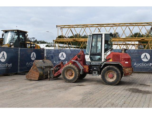 LIEBHERR L 507 Stereo front loader