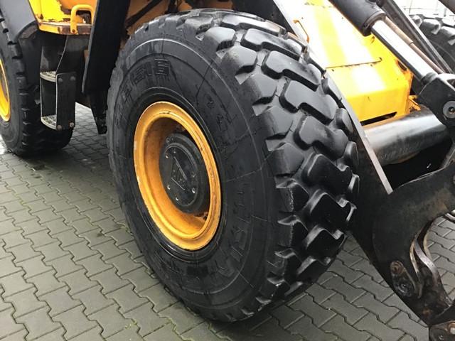 JCB 426 e HT front loader