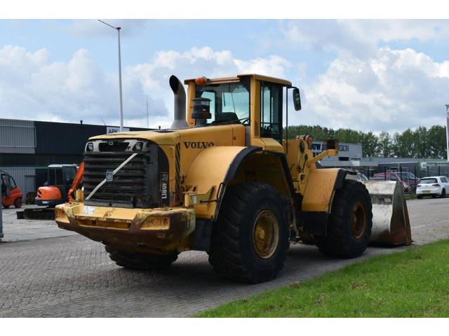 VOLVO L180F front loader