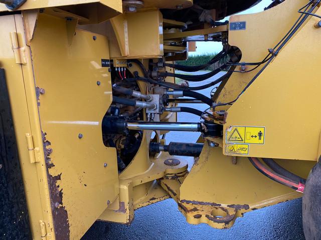 CATERPILLAR 966M XE front loader