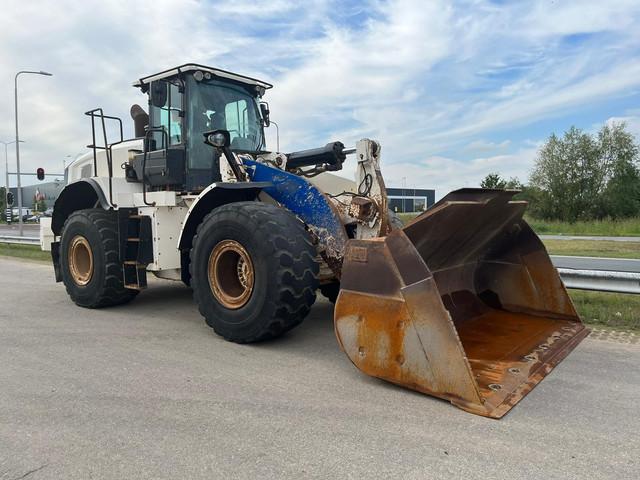 CATERPILLAR 966M XE front loader