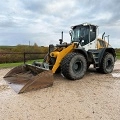 LIEBHERR L 526 front loader