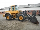 VOLVO L 90 E front loader