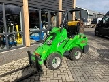 AVANT Avant 423 front loader