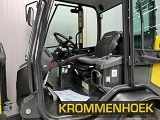 KOMATSU WA70M-8E0 front loader