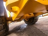 VOLVO L220 front loader