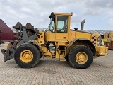 VOLVO L 90 E front loader