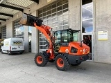 KUBOTA R090 front loader