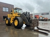 VOLVO L 330 E front loader