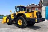 KOMATSU WA480-5 front loader