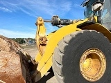 CATERPILLAR 972K front loader