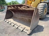 KOMATSU WA500-3 front loader