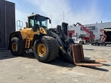 VOLVO L220F front loader