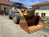 LIEBHERR L 580 front loader