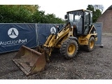 CATERPILLAR 906 front loader