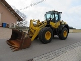 KOMATSU WA200-7 front loader