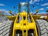 KOMATSU WA 380-3 front loader