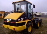 CATERPILLAR 906 Front Loader