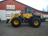 KOMATSU WA320-5 front loader