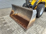 VOLVO L 32 front loader