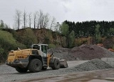 LIEBHERR L 566 front loader