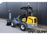 GIANT G2500HD front loader