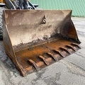 VOLVO L 90 E front loader