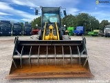 KOMATSU WA80M-7 front loader