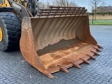 VOLVO L220H front loader