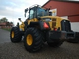 KOMATSU WA320-5 front loader