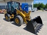 CATERPILLAR 908 front loader