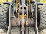 VOLVO L 90 E front loader