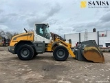 LIEBHERR L 526 front loader