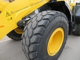 KOMATSU WA200-7 front loader