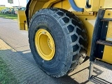 CATERPILLAR 966M front loader