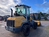 LIEBHERR L 506 Compact front loader