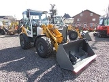 LIEBHERR L 506 Compact front loader