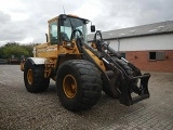 VOLVO L 120 B front loader