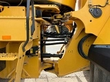 VOLVO L220H front loader