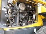 KOMATSU WA200-7 front loader