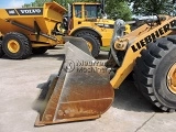 LIEBHERR L 556 front loader